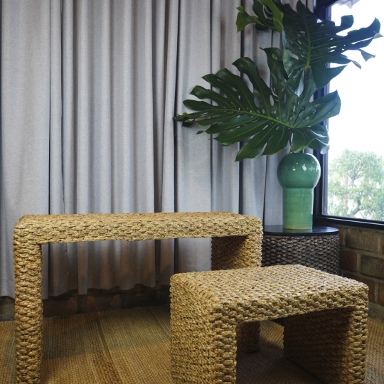 Bàn vuông decor trang trí có kính